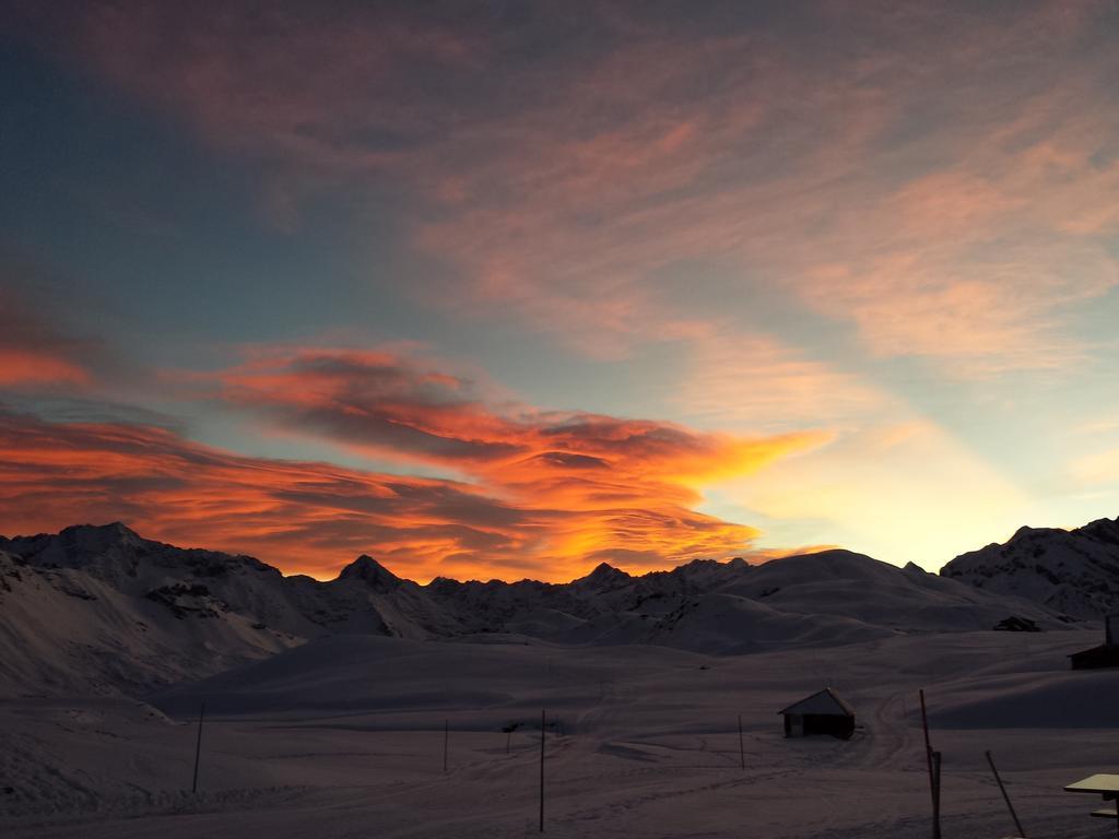 Berggasthaus Tannalp Frutt Exterior foto
